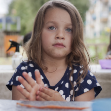 Portrait of a little girl in Moerwijk, The Hague